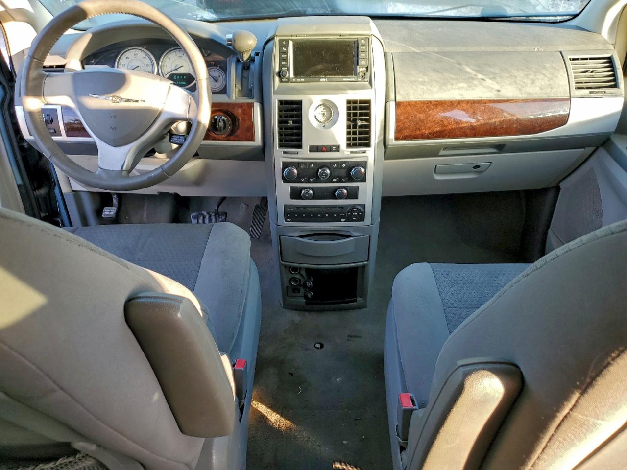 2010 Chrysler Town & Country Touring VIN: 2A4RR5D19AR494955 Lot: 94404785