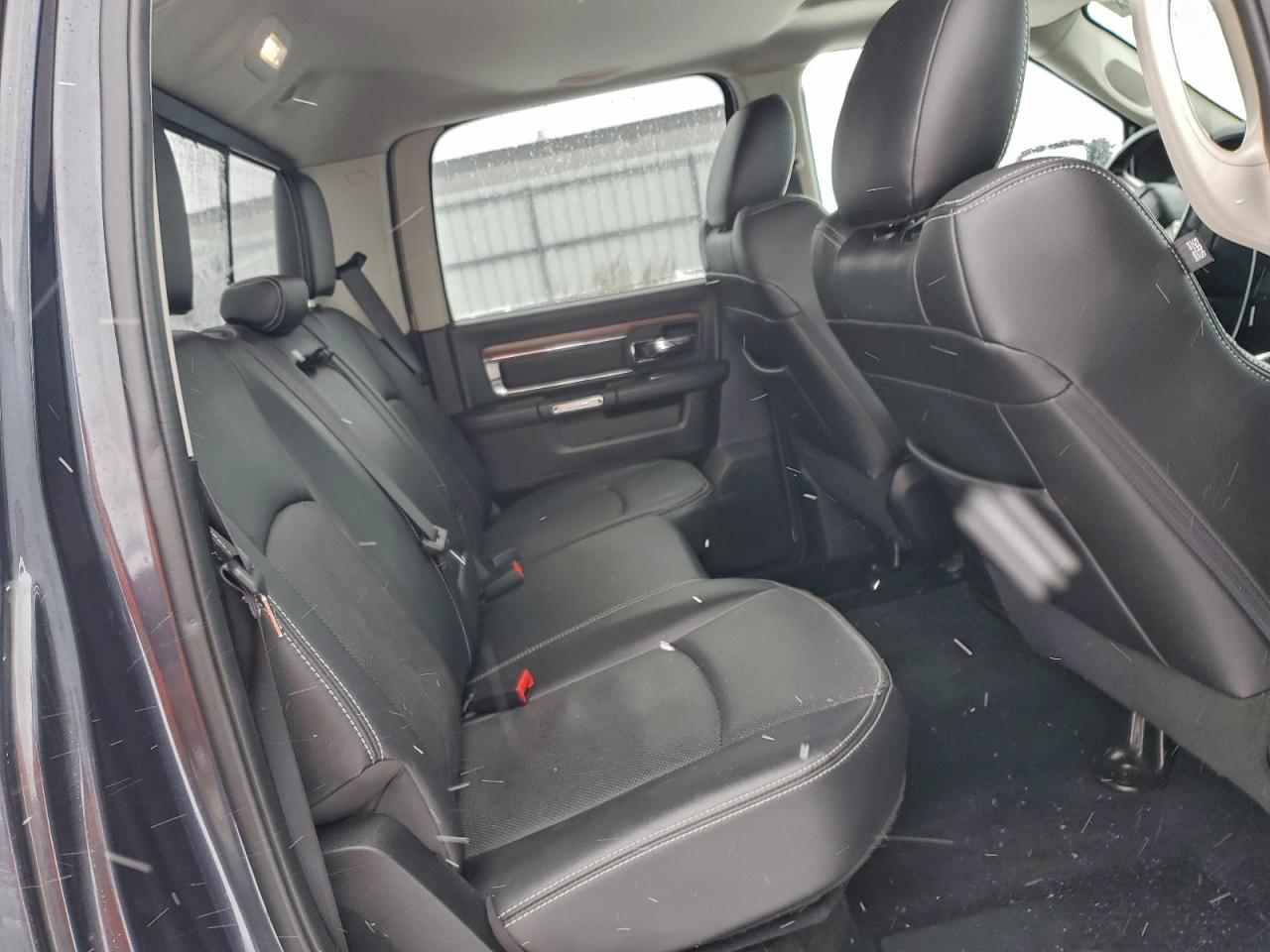 2015 Ram 1500 Laramie VIN: 1C6RR7NT4FS783949 Lot: 92881085