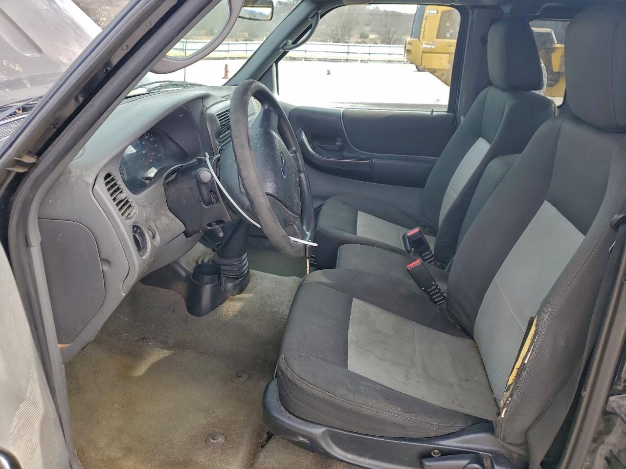 2011 Ford Ranger Super Cab VIN: 1FTLR4FE8BPA90957 Lot: 92451275