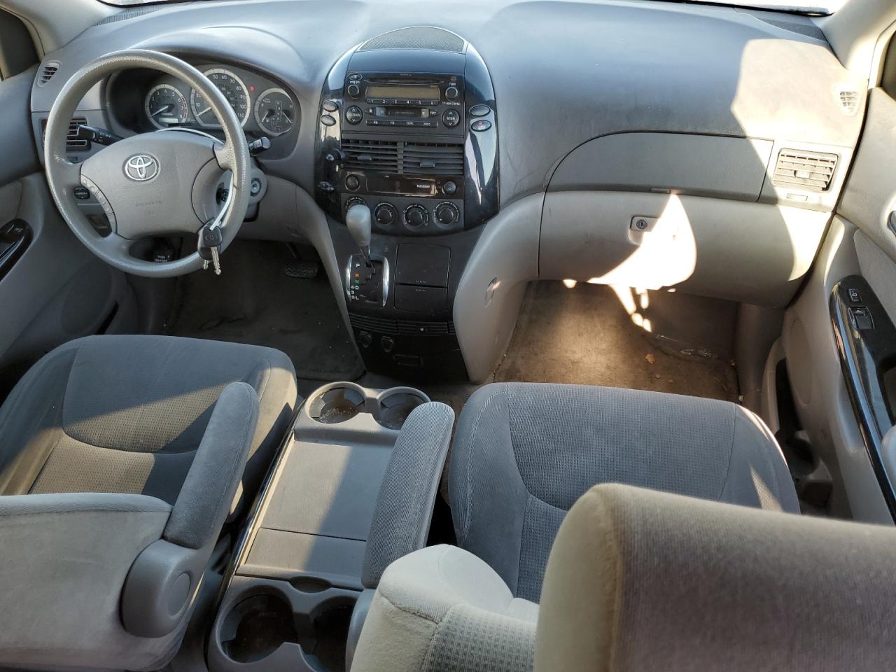 2004 Toyota Sienna Ce VIN: 5TDZA23C94S048458 Lot: 93378945