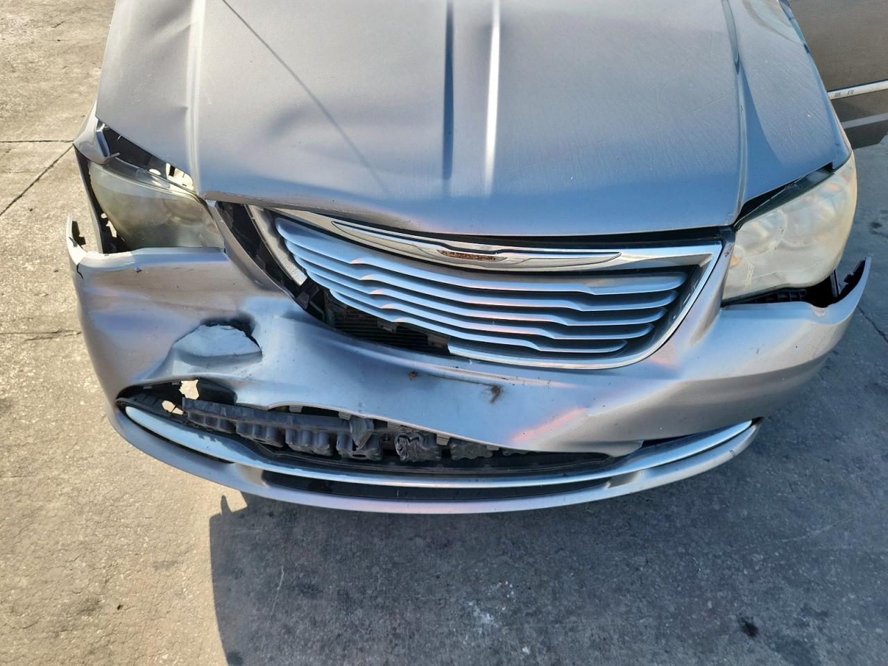 2013 Chrysler Town & Country Touring L VIN: 2C4RC1CG2DR654474 Lot: 92947635