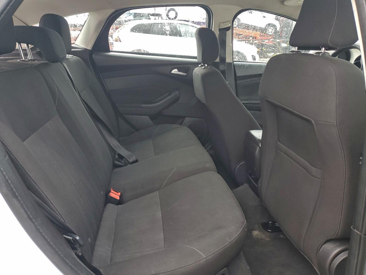 2017 Ford Focus Se VIN: 1FADP3K21HL232569 Lot: 94303965