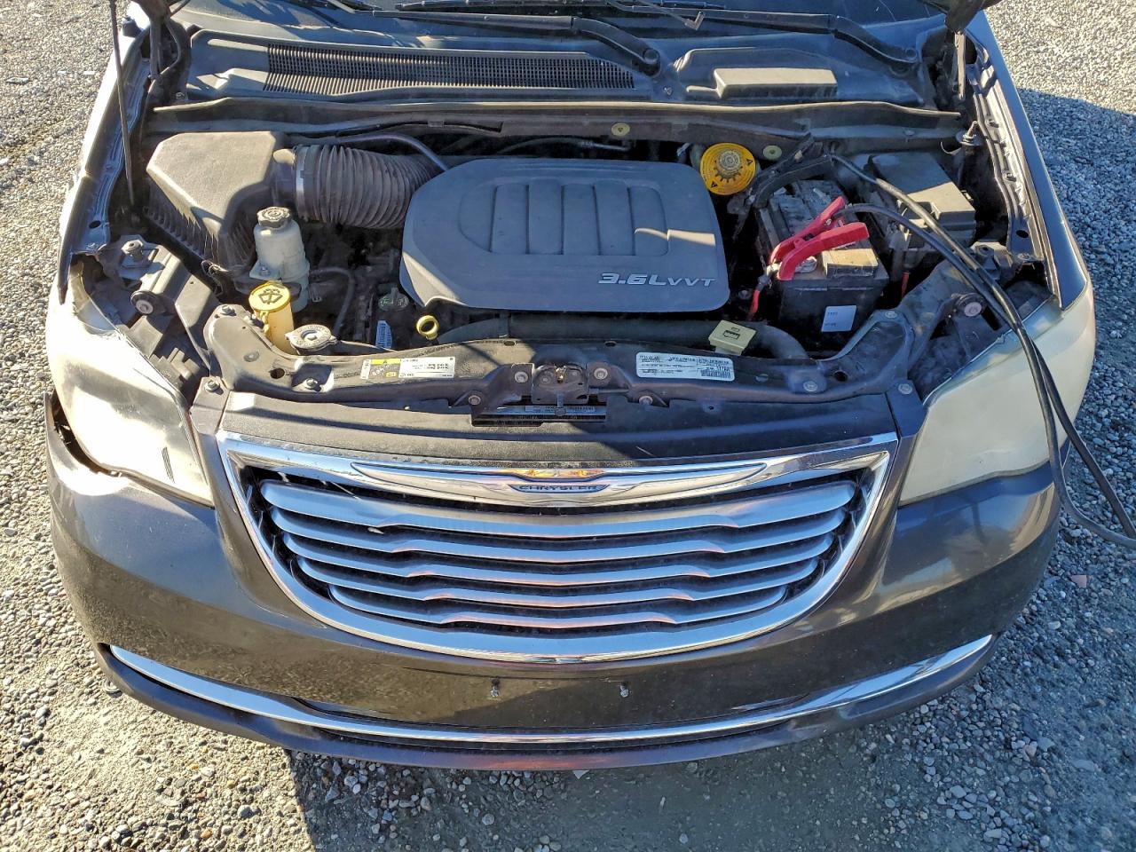 2015 Chrysler Town & Country Touring L VIN: 2C4RC1CG2FR582923 Lot: 94168595