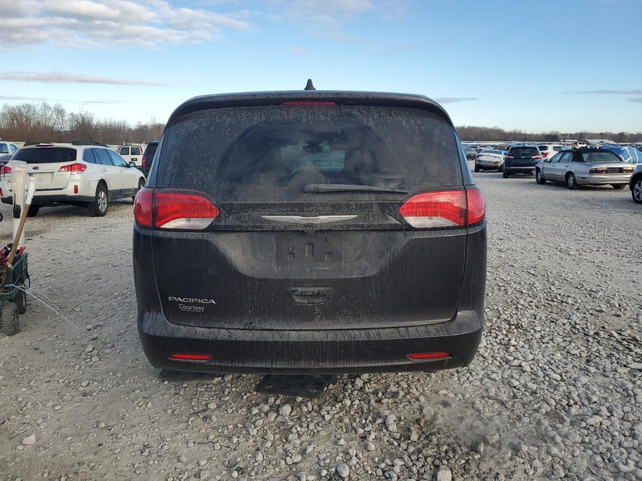 2017 Chrysler Pacifica Lx VIN: 2C4RC1CG7HR723584 Lot: 93045955