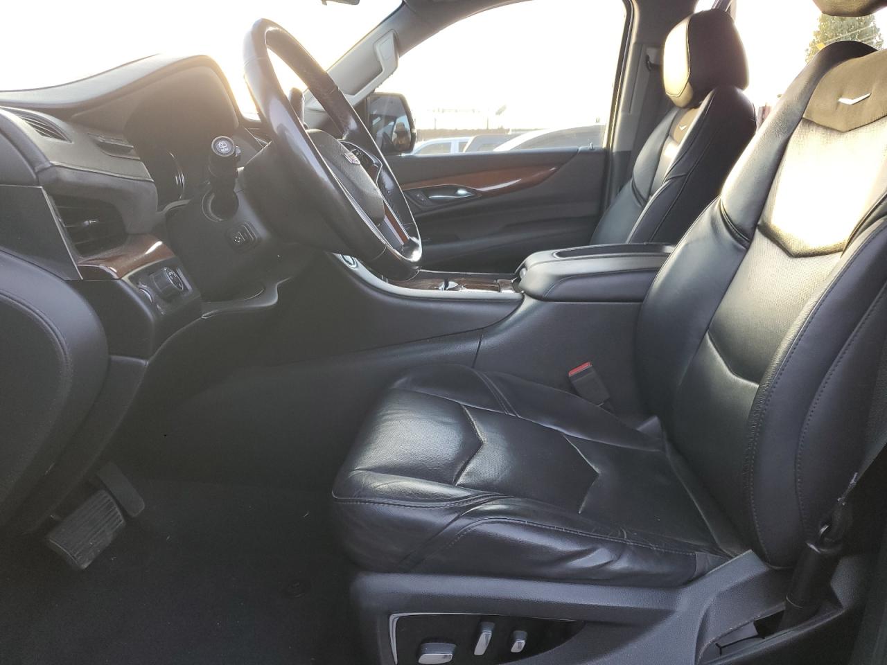 2019 Cadillac Escalade Esv Luxury VIN: 1GYS3HKJ3KR113471 Lot: 92304695