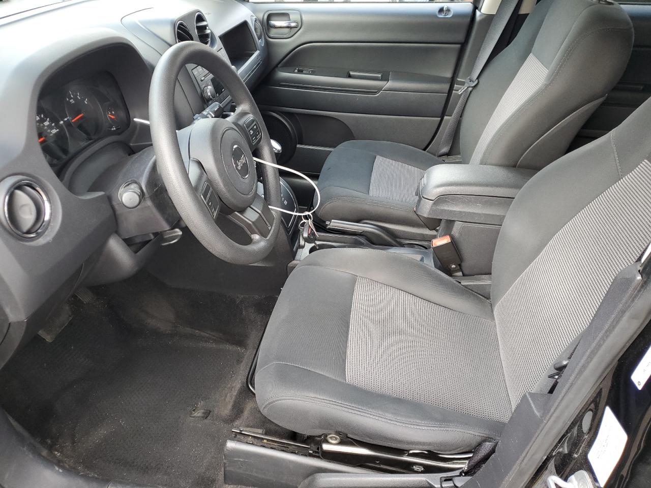 2013 Jeep Compass Sport VIN: 1C4NJDBBXDD101408 Lot: 92645835