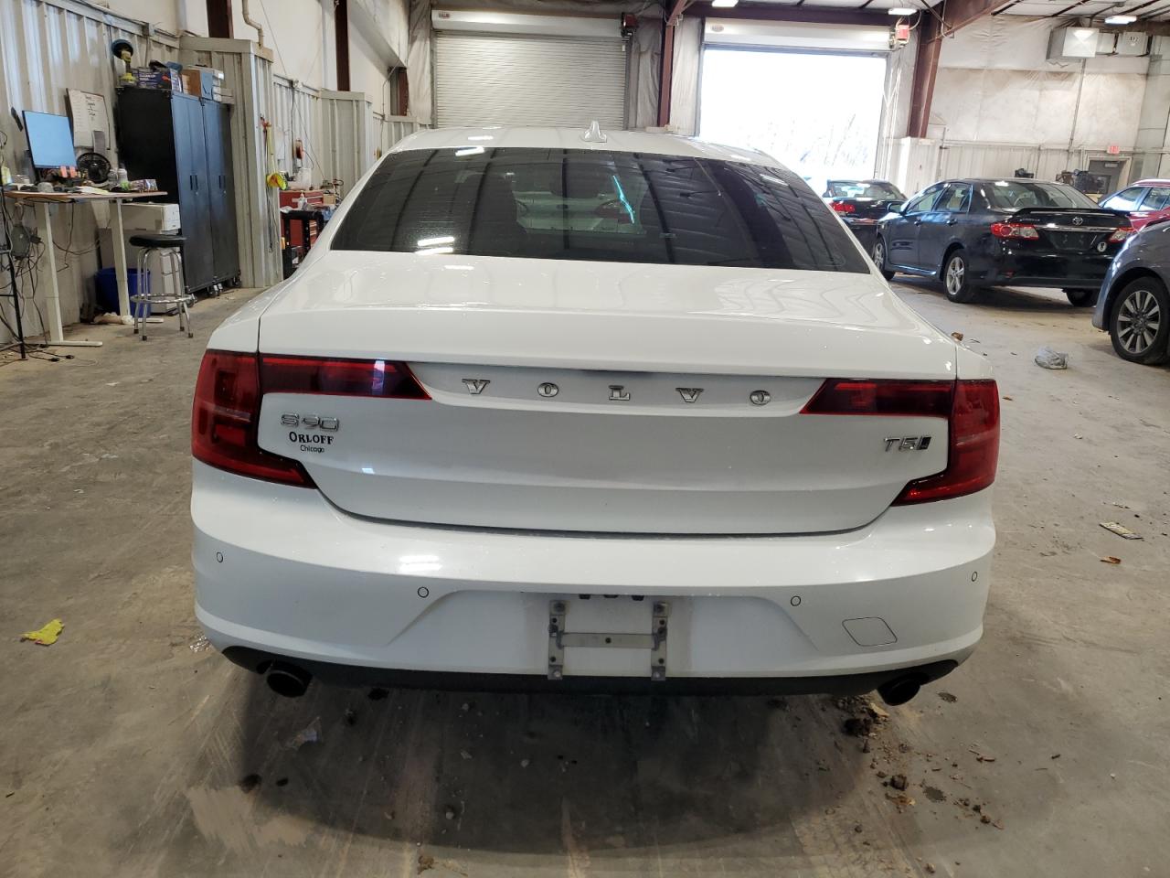 2018 Volvo S90 T5 Momentum VIN: LVY982MK7JP018715 Lot: 92834185