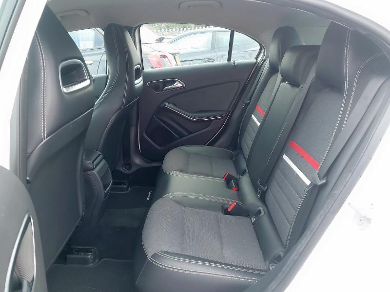 2015 MERCEDES-BENZ A CLASS A180 CDI ECO SE 5DR