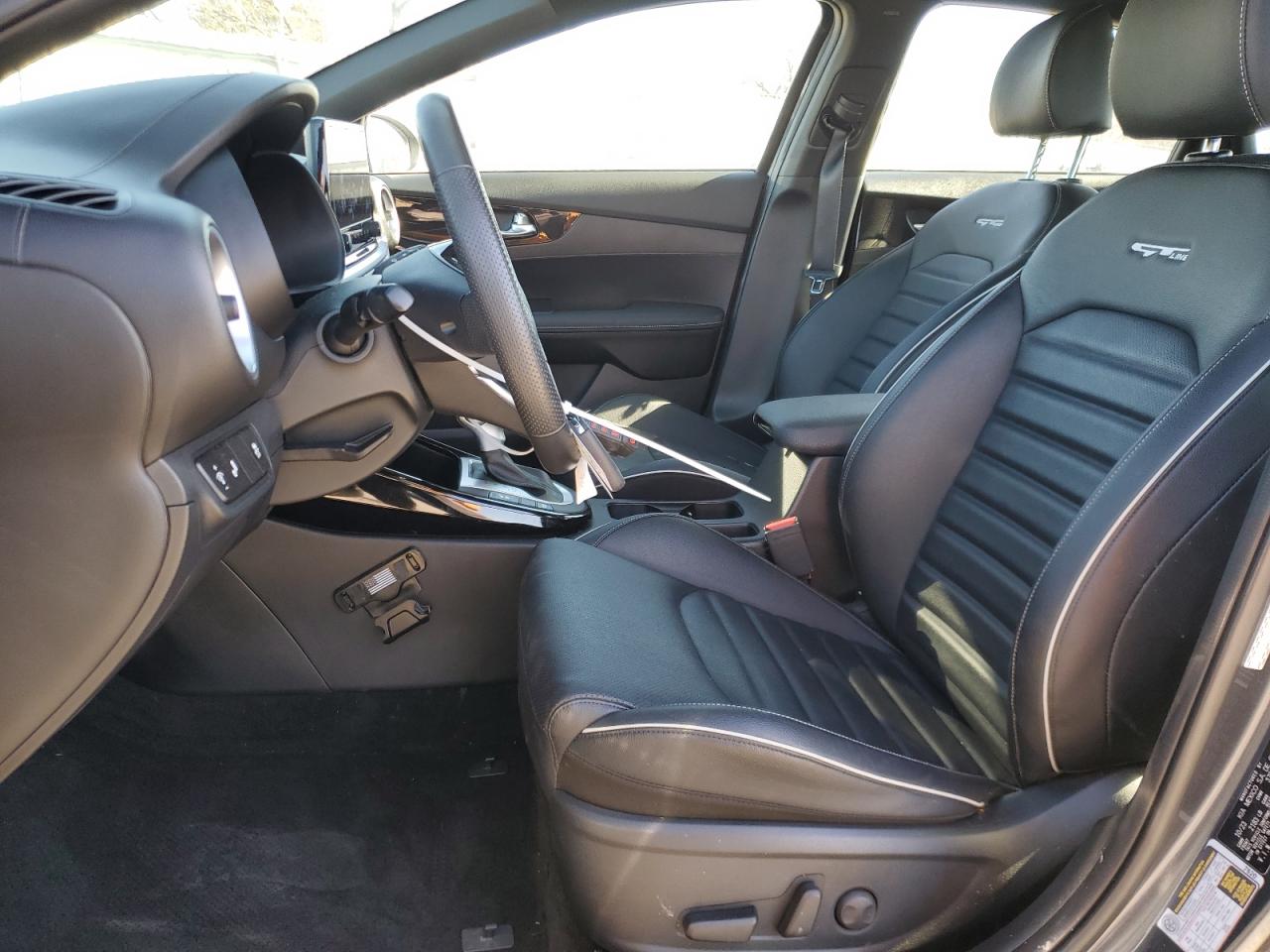 2024 Kia Forte Gt Line VIN: 3KPF54AD9RE704965 Lot: 92601845