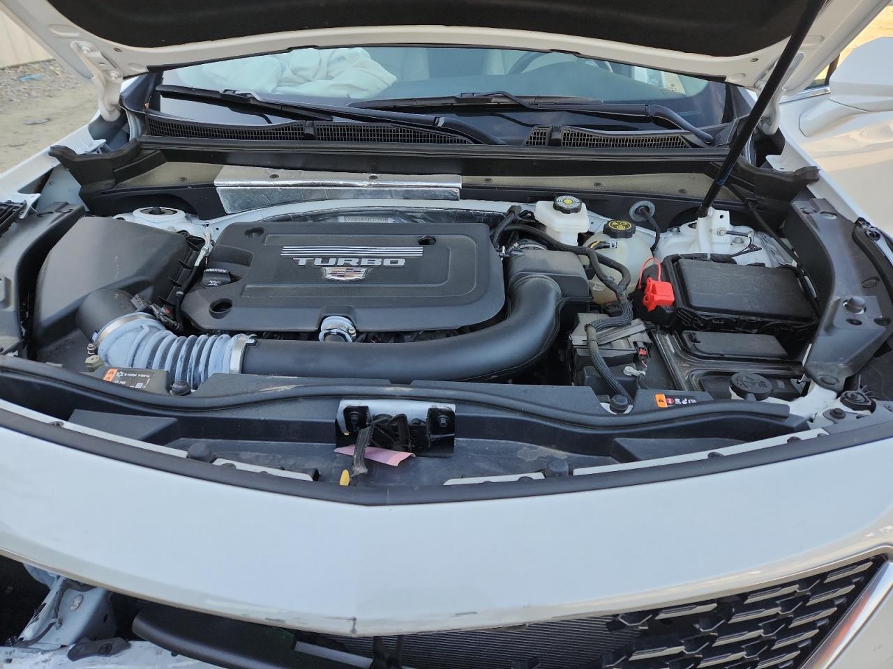 2023 Cadillac Xt4 Luxury VIN: 1GYAZAR45PF217647 Lot: 92793905