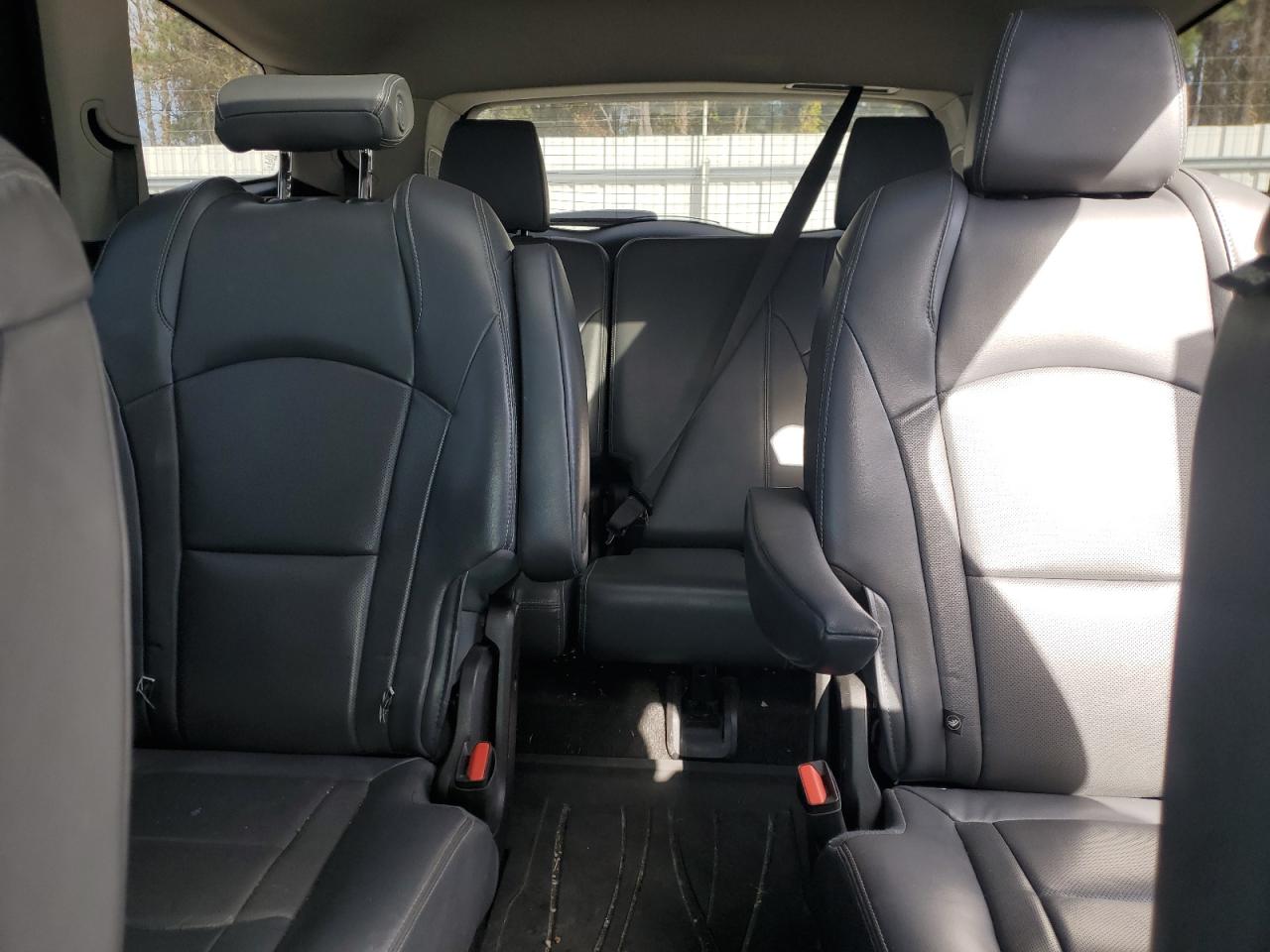 2018 Buick Enclave Premium VIN: 5GAERCKW4JJ233892 Lot: 92808595