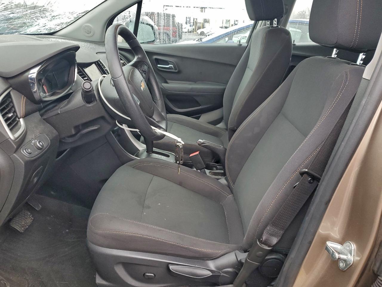 2018 Chevrolet Trax Ls VIN: 3GNCJNSB6JL371455 Lot: 93975625