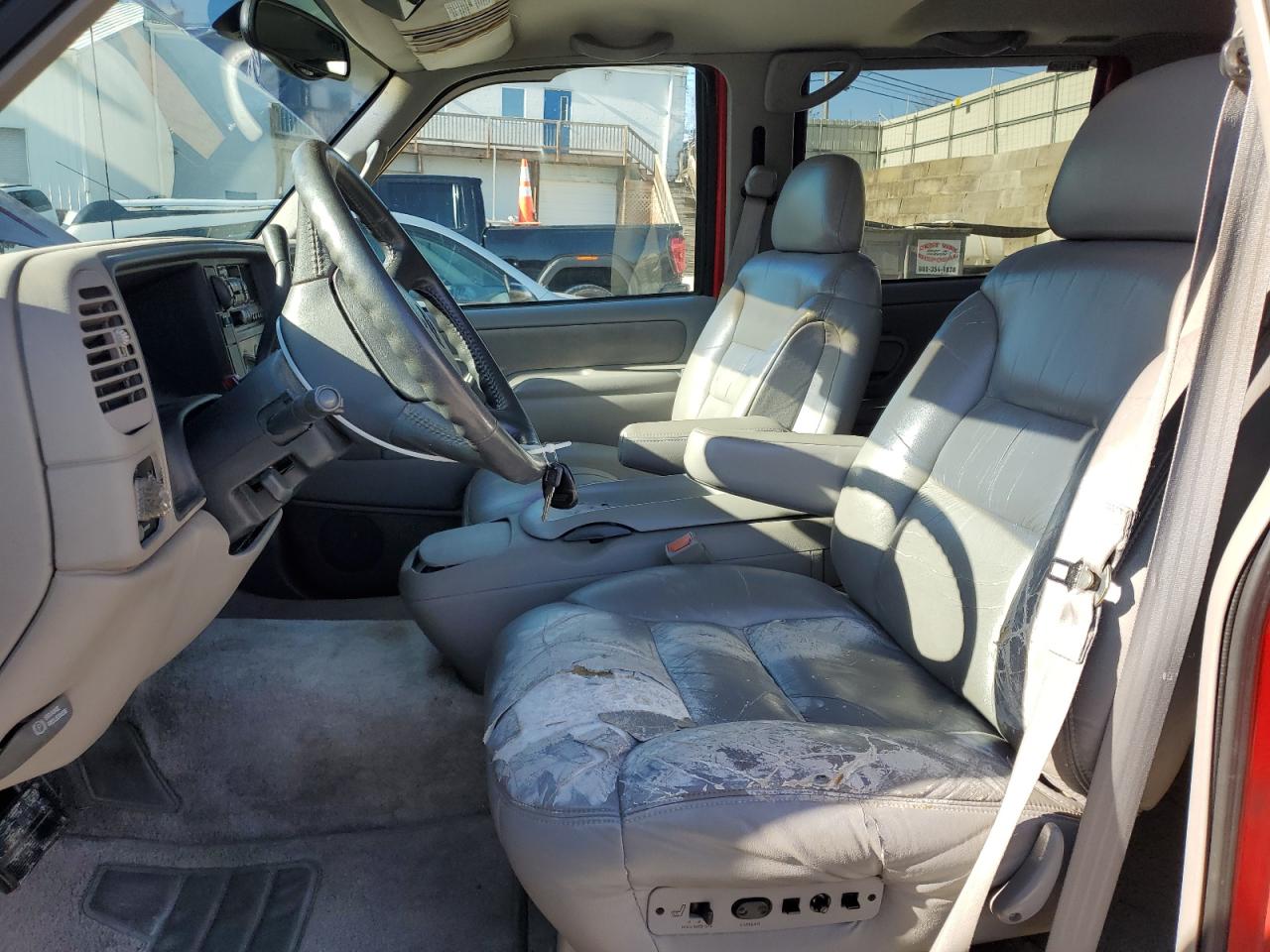 1998 Chevrolet Tahoe K1500 VIN: 1GNEK13R9WJ338779 Lot: 92283525