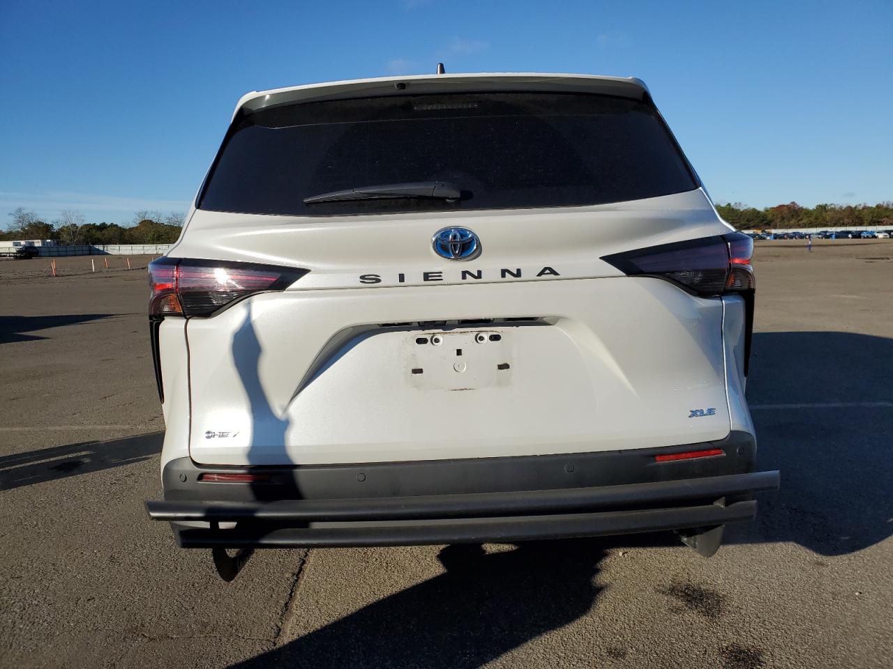 2025 Toyota Sienna Xle VIN: 5TDJRKEC8SS244486 Lot: 92504975