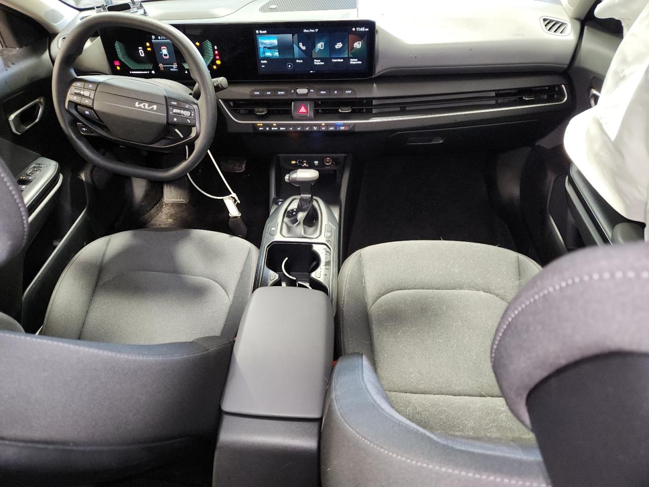 2025 Kia K4 Lx VIN: 3KPFT4DE8SE099417 Lot: 93138265