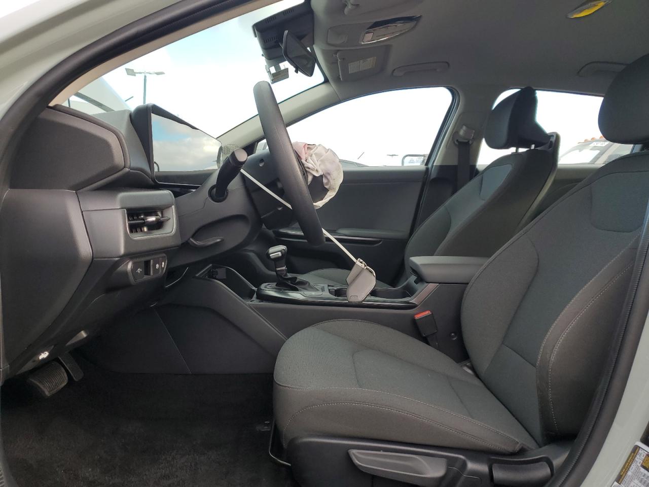 2025 Kia K4 Lx VIN: 3KPFT4DE2SE099820 Lot: 93275015