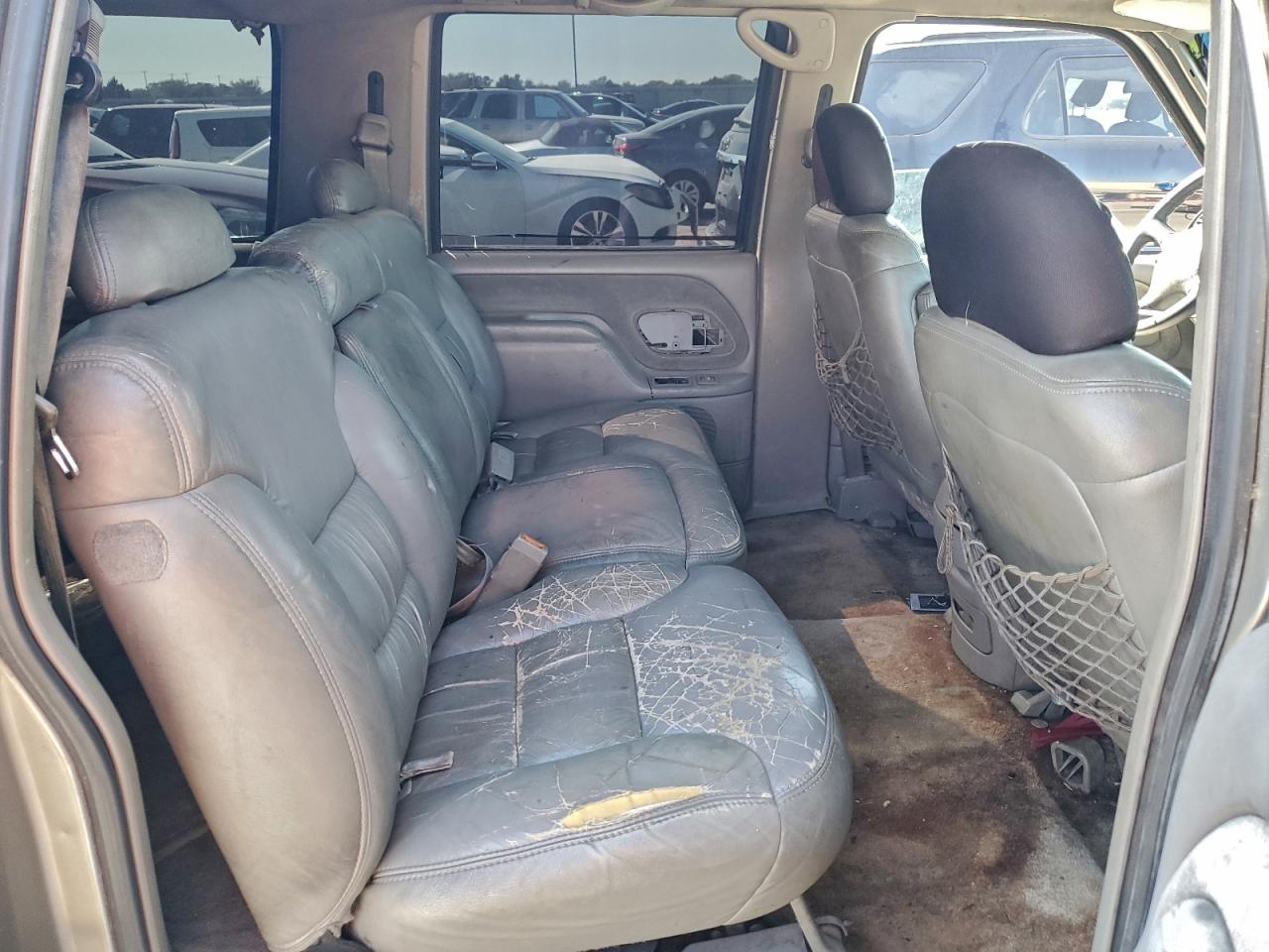 1999 GMC Suburban C1500 VIN: 3GKEC16R7XG544904 Lot: 91823925