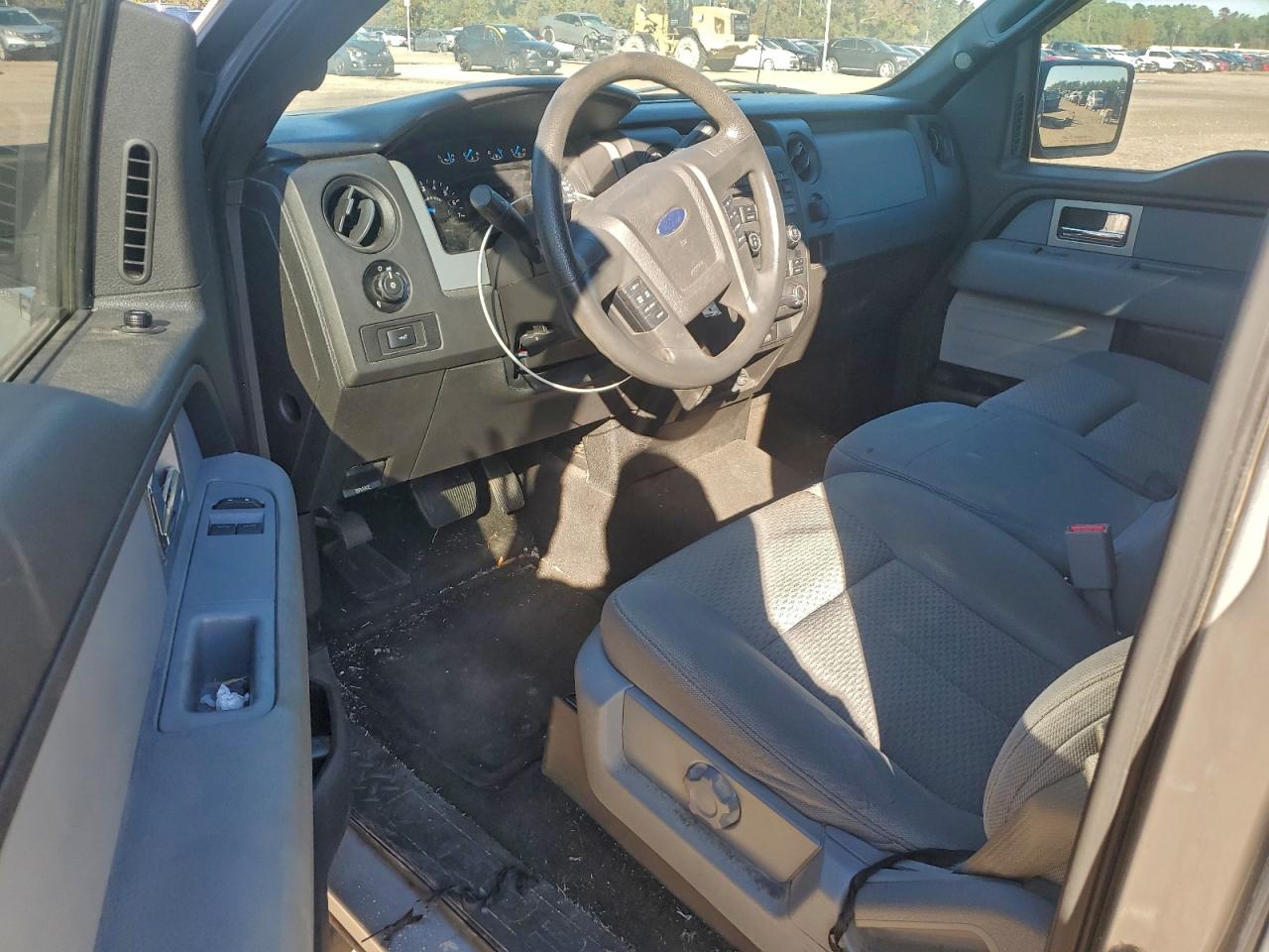 2013 Ford F150 VIN: 1FTMF1CF4DFD02884 Lot: 91468375