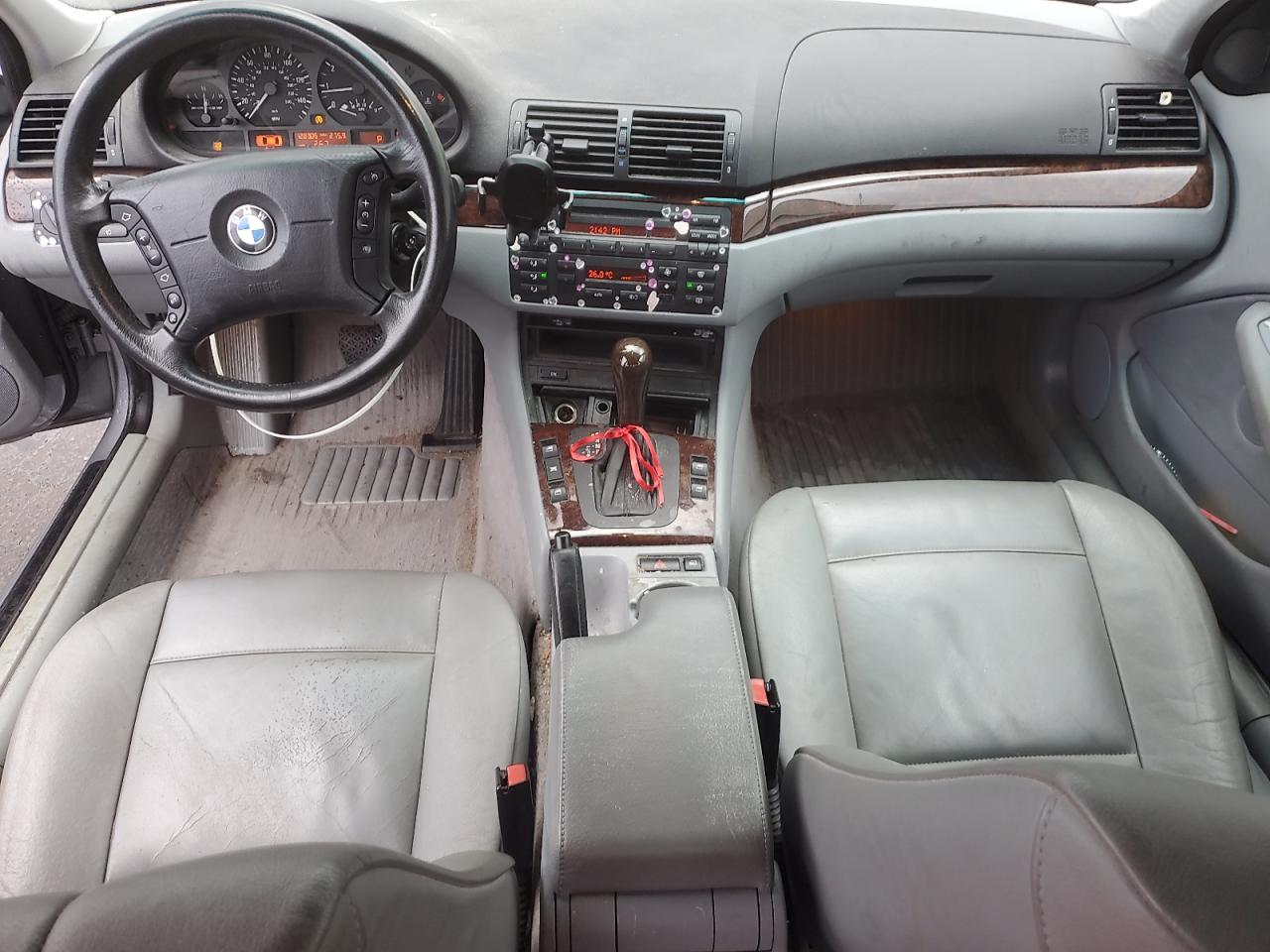 2004 BMW 325 I VIN: WBAEV33414KR35882 Lot: 91925855