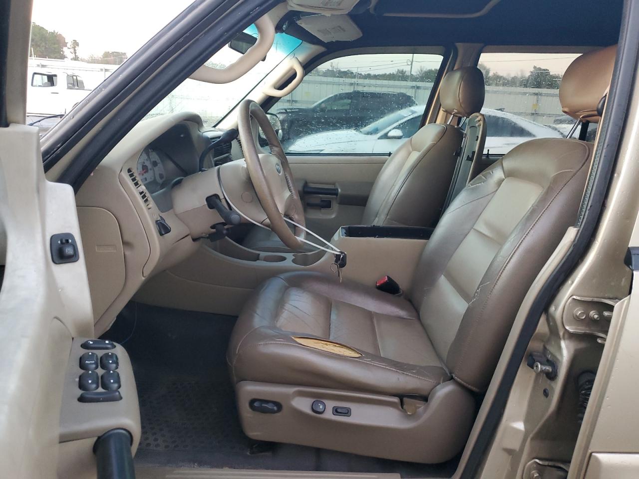 2003 Ford Explorer Sport Trac VIN: 1FMZU67E23UA65716 Lot: 92690105