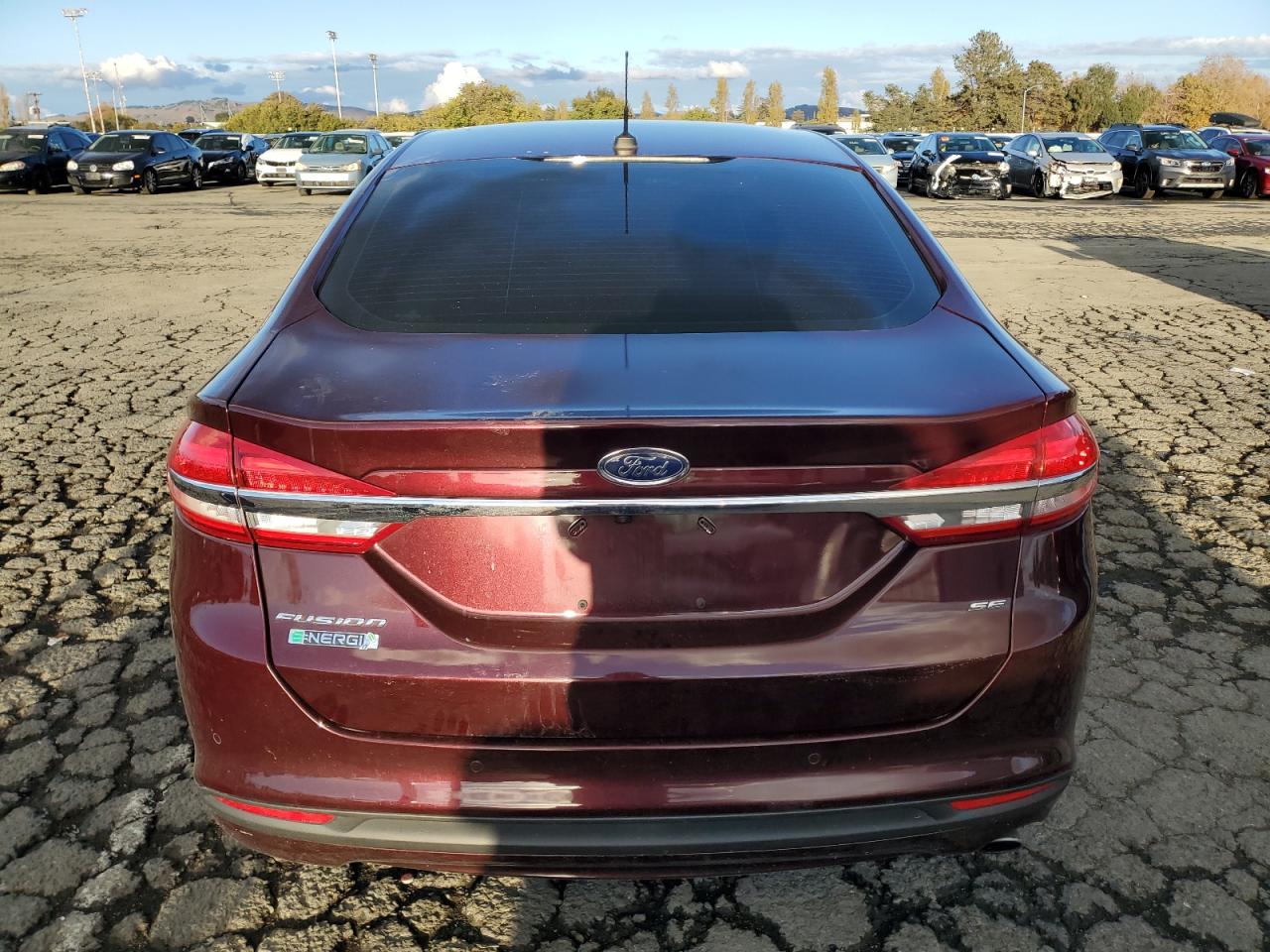 2018 Ford Fusion Se Phev VIN: 3FA6P0PU2JR233061 Lot: 93110405
