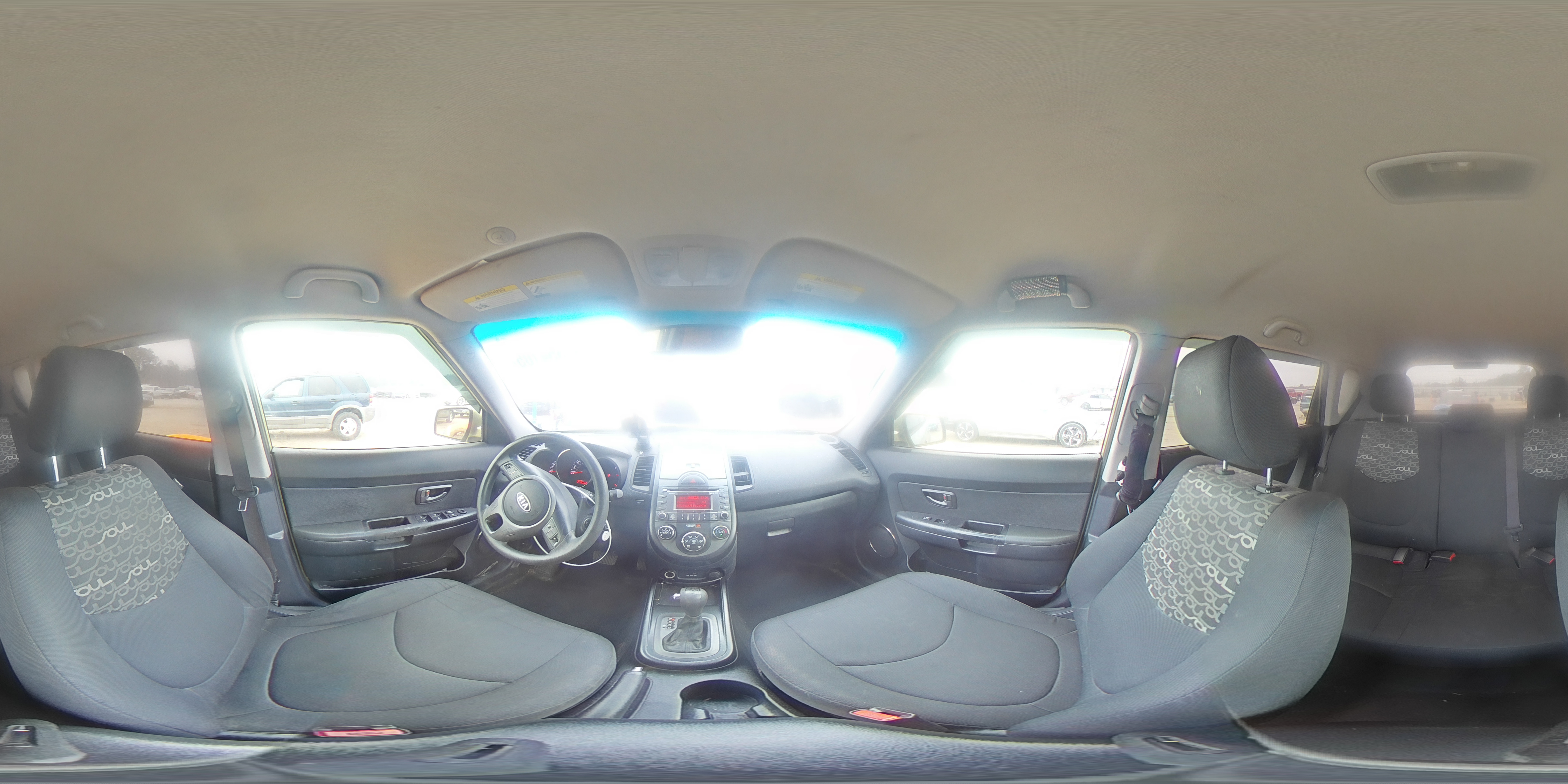 2011 Kia Soul + VIN: KNDJT2A21B7256634 Lot: 93354105