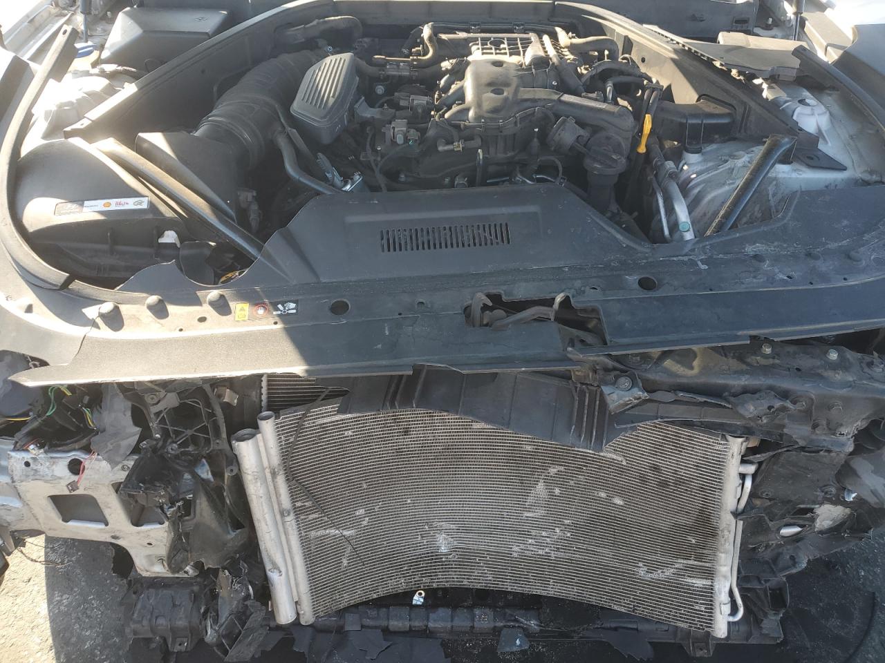 2015 Hyundai Genesis 3.8L VIN: KMHGN4JE4FU050172 Lot: 93555515