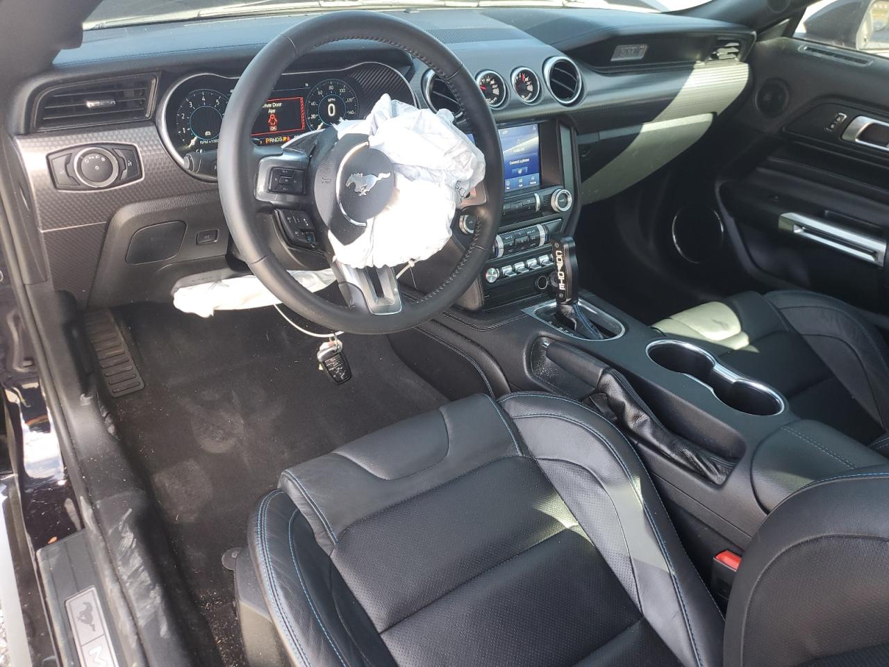 2022 Ford Mustang VIN: 1FA6P8TD6N5112837 Lot: 92128915