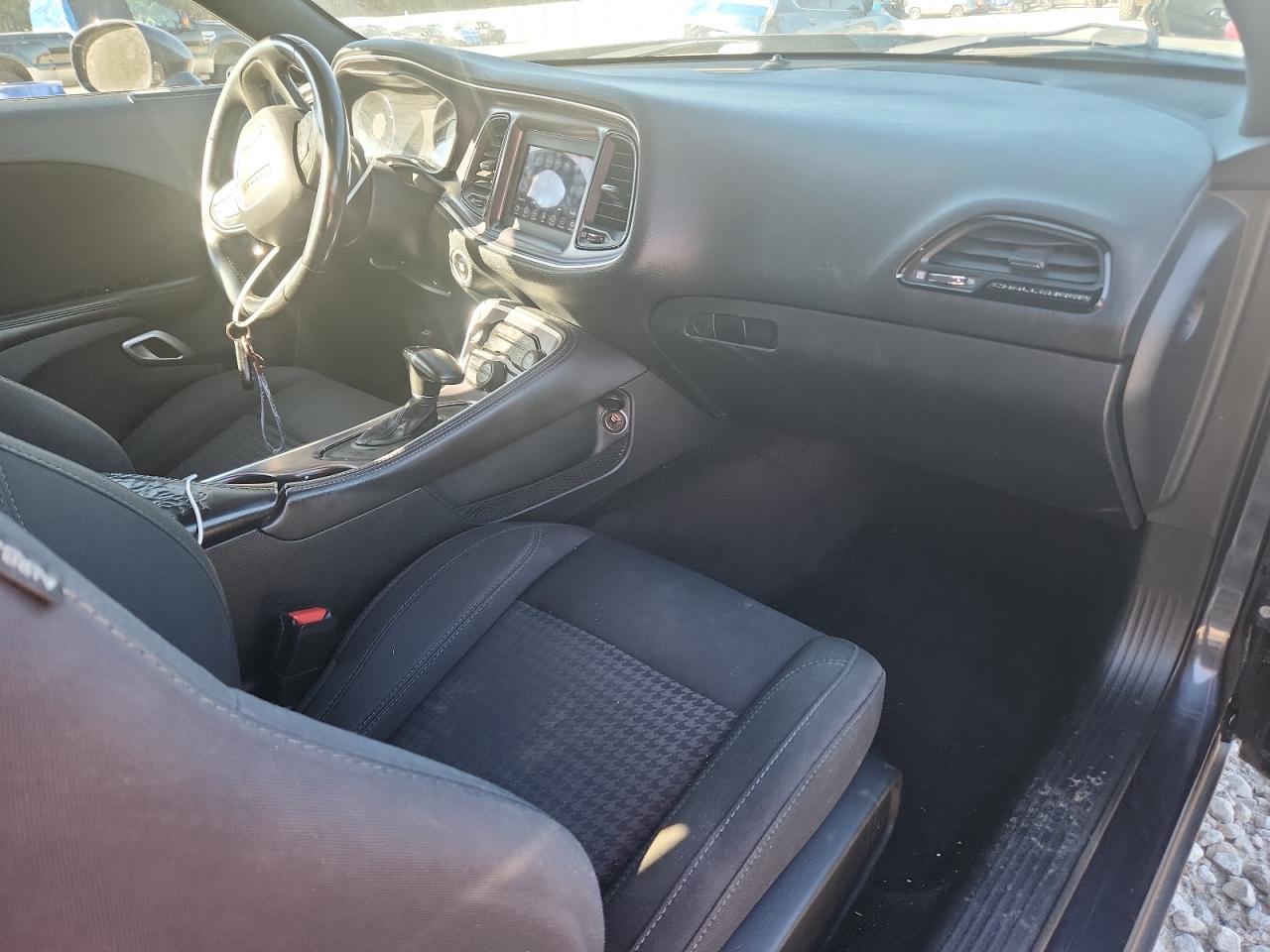 2018 Dodge Challenger Sxt VIN: 2C3CDZAG6JH132683 Lot: 92412615