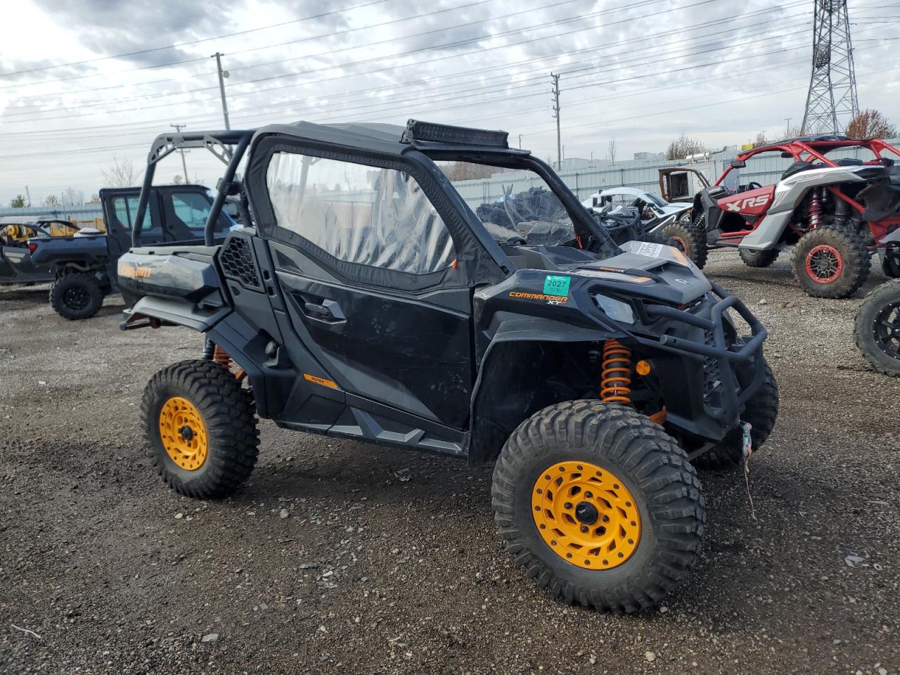 2021 Can Am Commander1000 - Utility Vehicle
