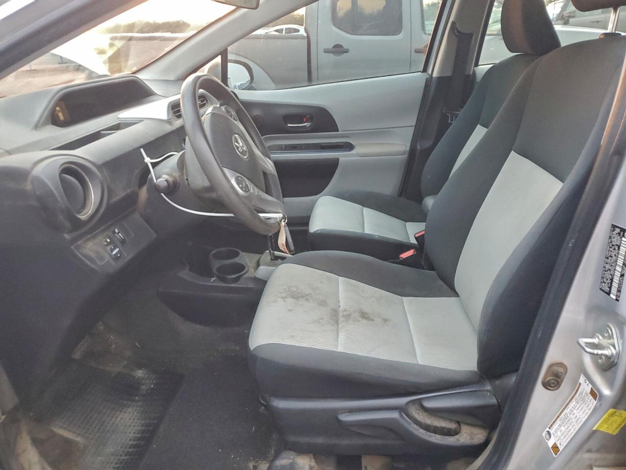 2012 Toyota Prius C VIN: JTDKDTB34C1003570 Lot: 93785505