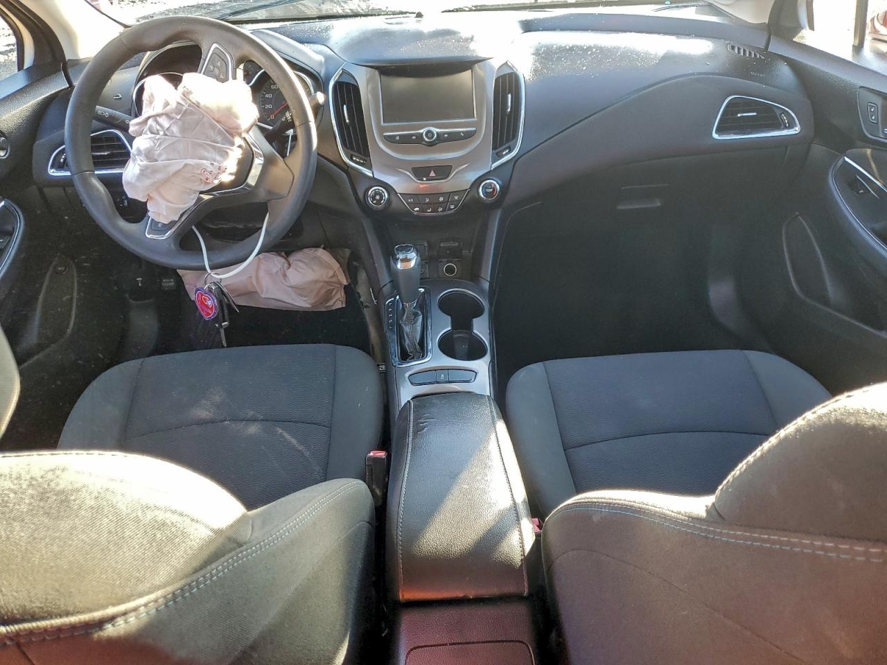 2017 Chevrolet Cruze Lt VIN: 1G1BE5SM4H7232829 Lot: 94871275