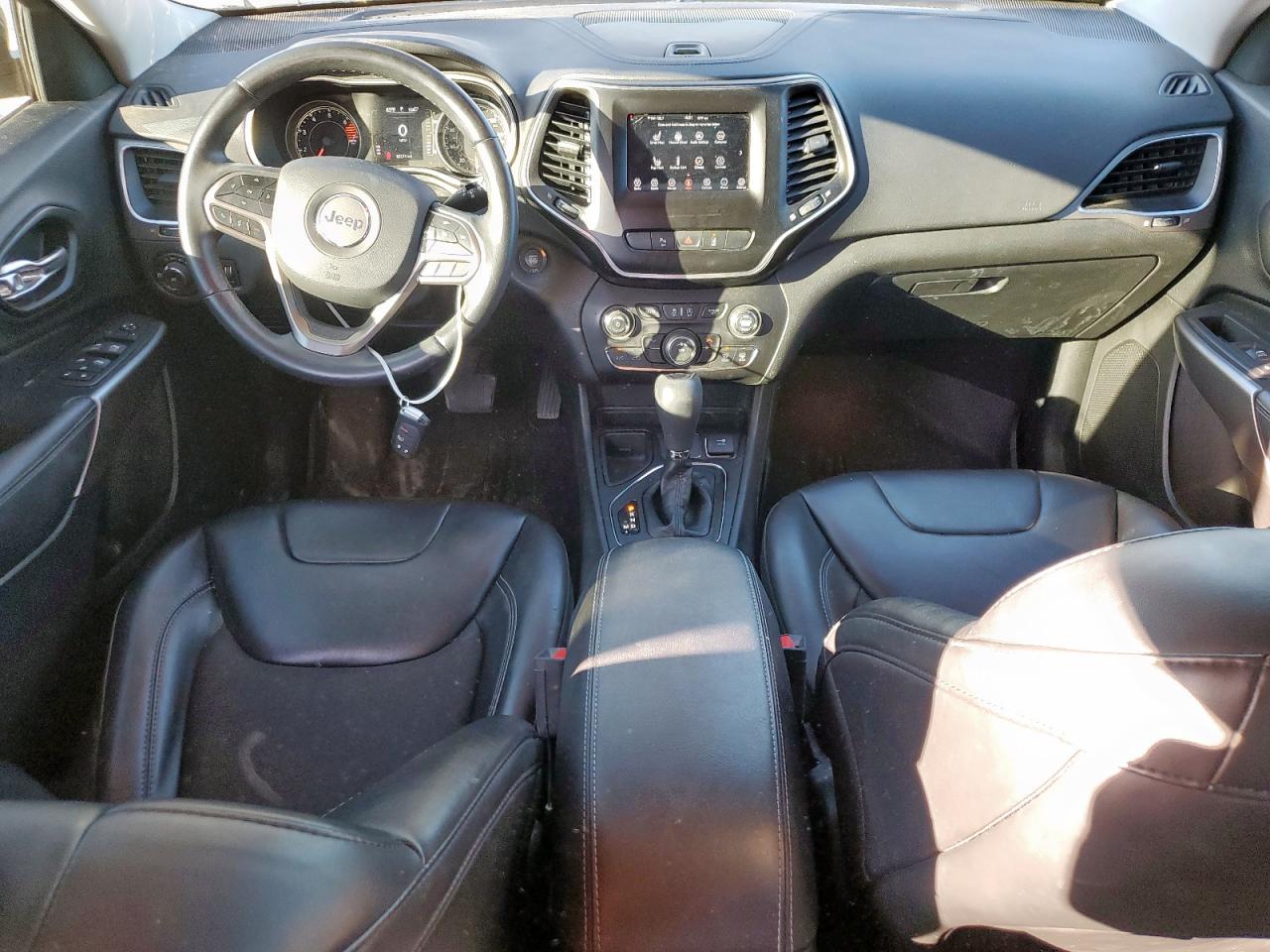 2021 Jeep Cherokee Latitude Plus VIN: 1C4PJLLBXMD168544 Lot: 90761105