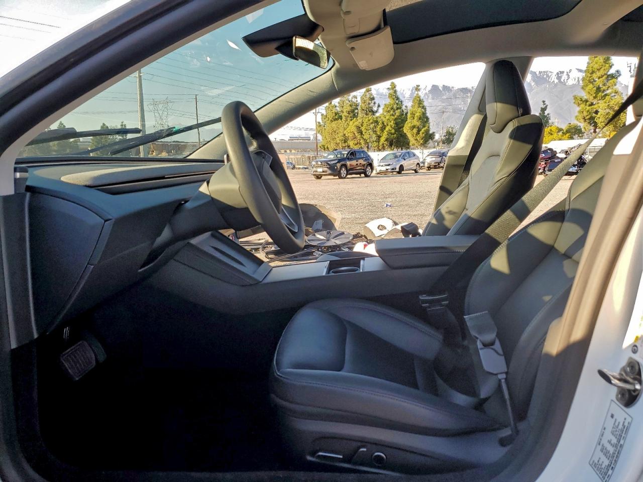 2024 Tesla Model 3 VIN: 5YJ3E1EB1RF817328 Lot: 93424745