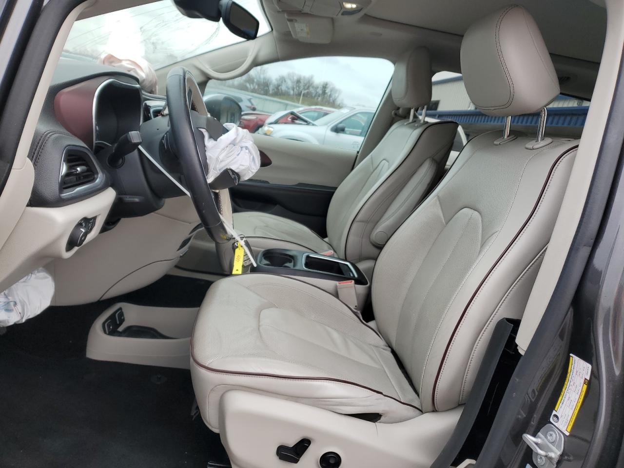 2017 Chrysler Pacifica Limited VIN: 2C4RC1GG4HR507010 Lot: 93596505