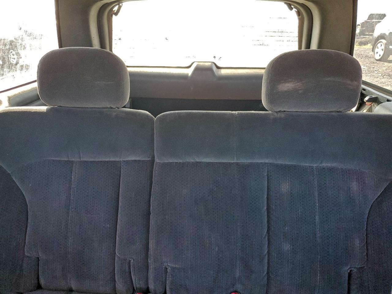 2000 Chevrolet Blazer VIN: 1GNDT13W0Y2247492 Lot: 93885375