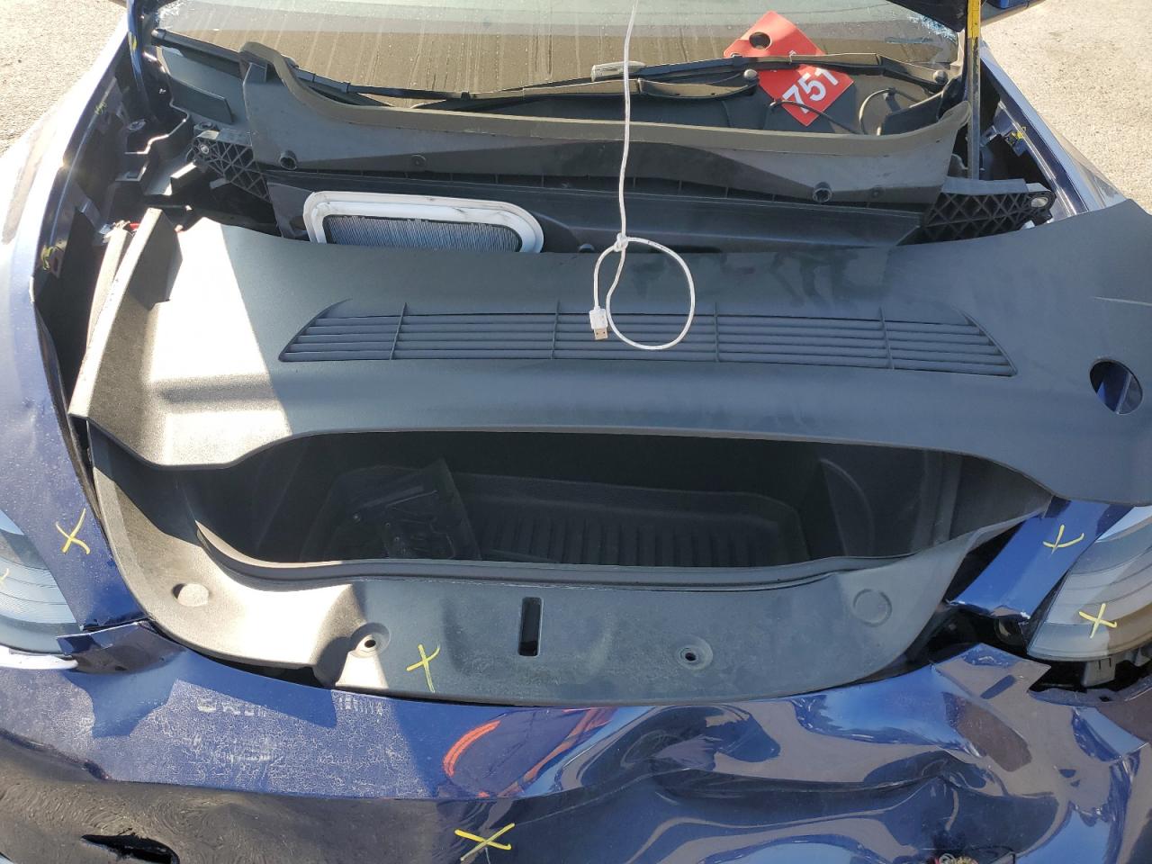 2024 Tesla Model Y VIN: 7SAYGAEE5RF205498 Lot: 91003985