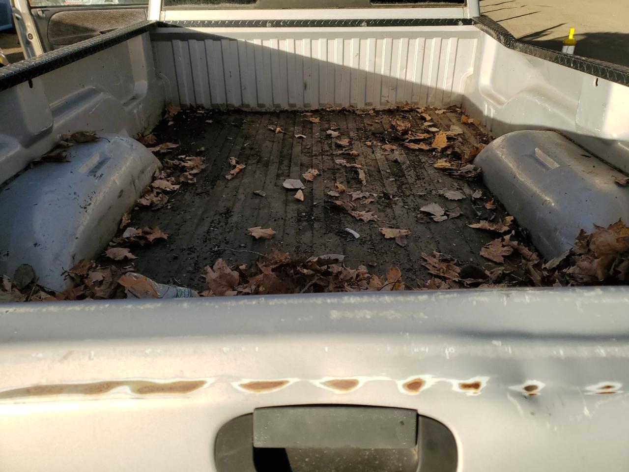 1998 Dodge Ram 2500 VIN: 3B7KF26Z1WM242990 Lot: 92901165