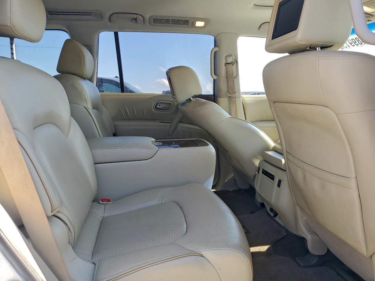 2017 Infiniti Qx80 Base VIN: JN8AZ2NE3H9157379 Lot: 93899135