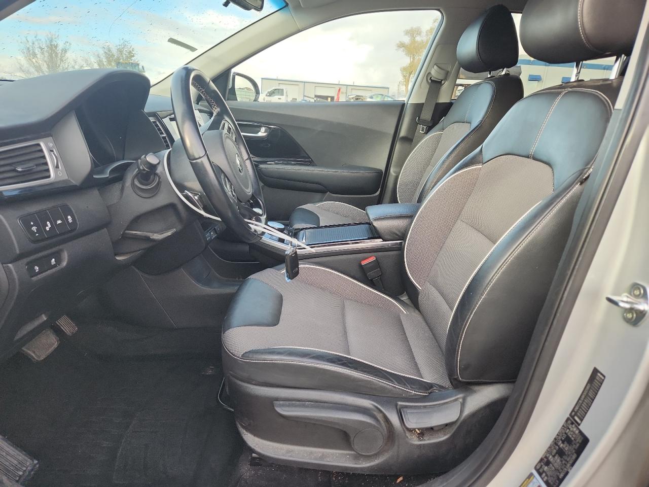 2019 Kia Niro Ex VIN: KNDCC3LG4K5025813 Lot: 93925675