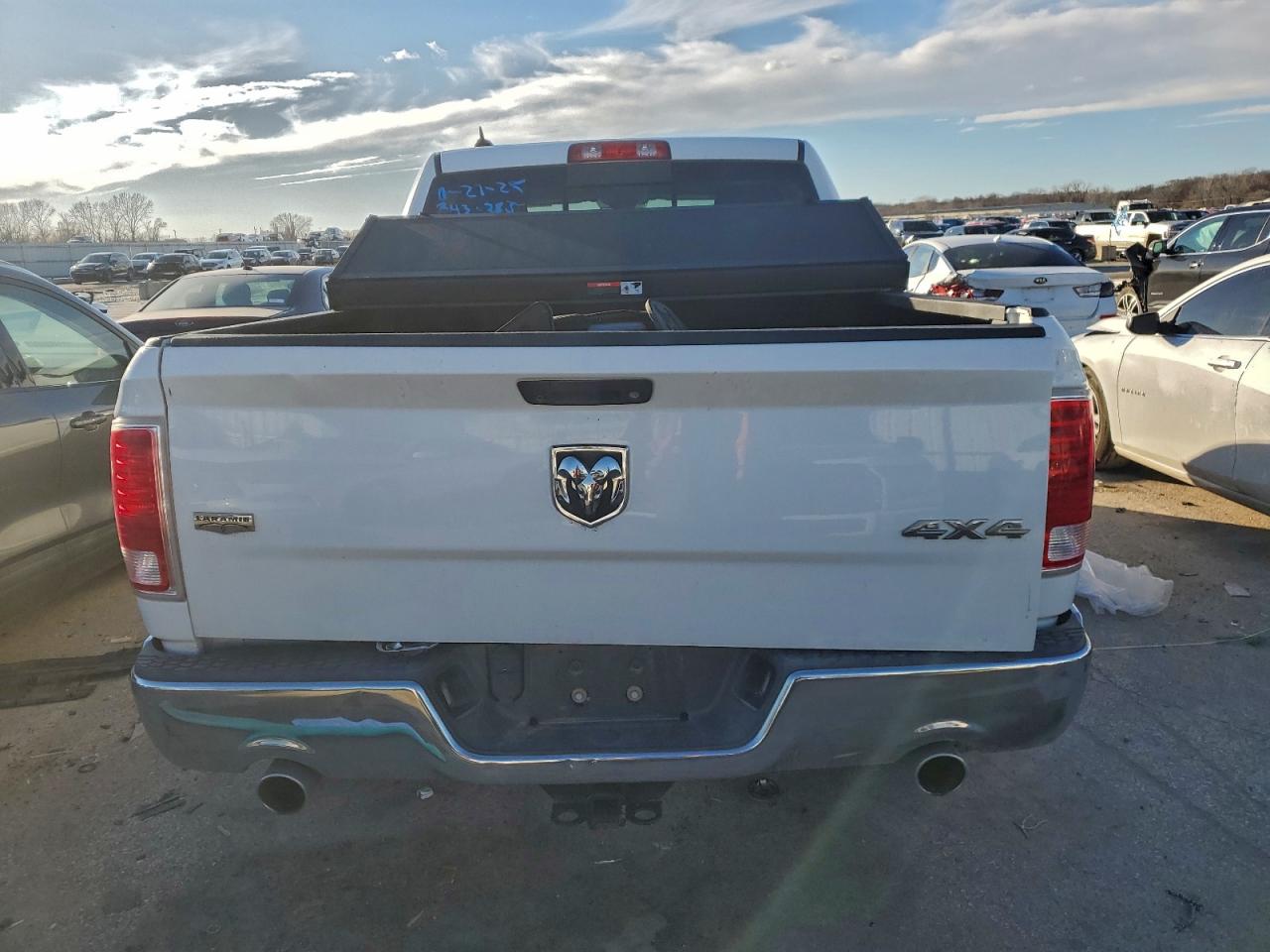 2015 Ram 1500 Laramie VIN: 1C6RR7NT3FS700222 Lot: 94543395