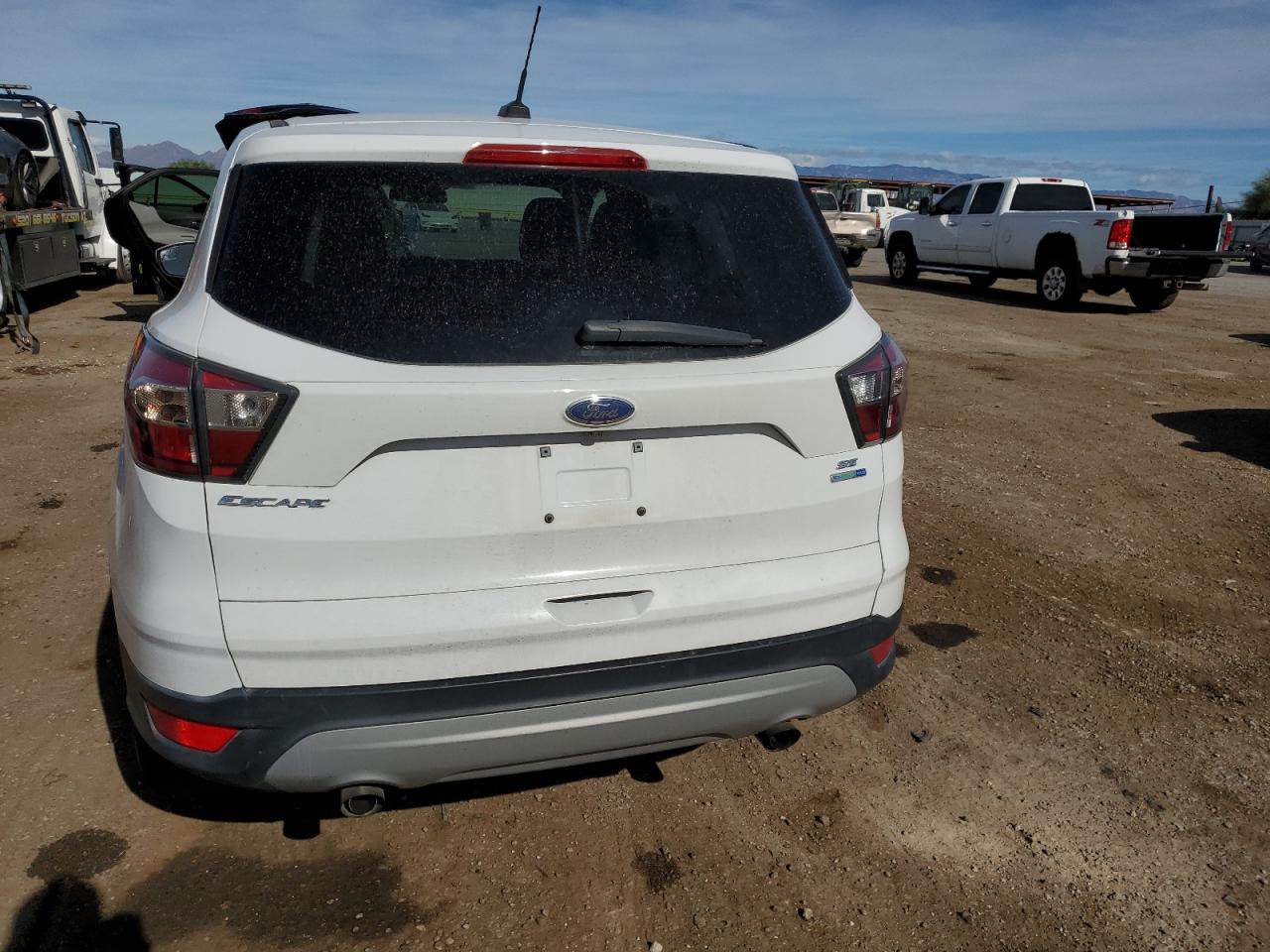 2017 Ford Escape Se VIN: 1FMCU9GD7HUB29982 Lot: 92103015