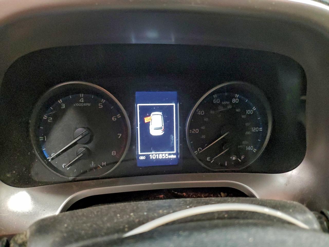 2018 Toyota Rav4 Le VIN: JTMBFREVXJJ747794 Lot: 93992995