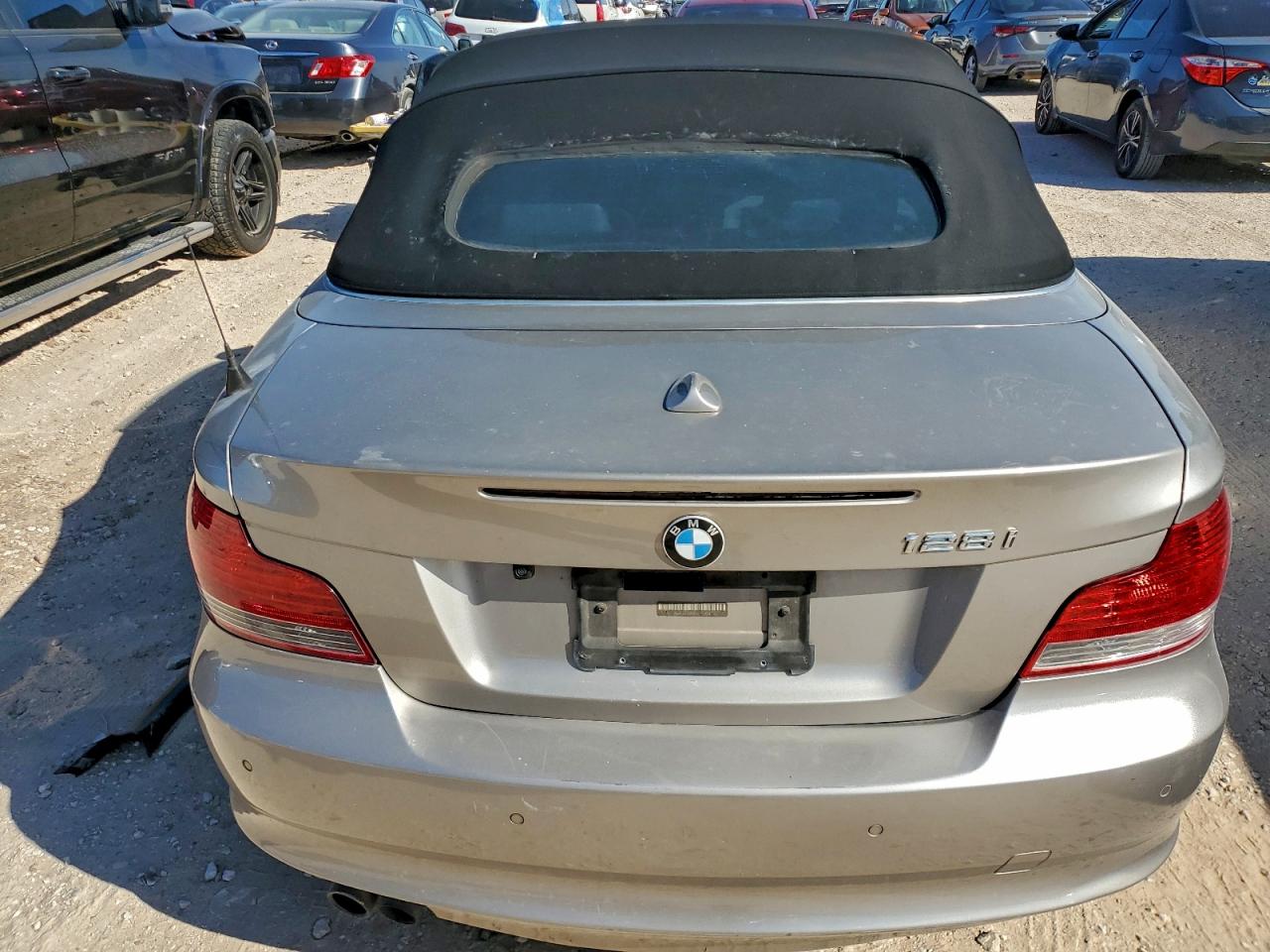 2008 BMW 128 I VIN: WBAUL73538VJ74374 Lot: 94717175