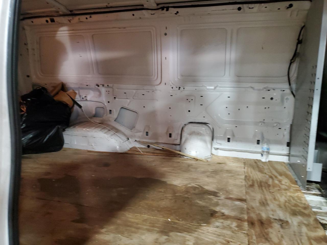 1999 Ford Econoline E250 Van VIN: 1FTPE24L2XHA58025 Lot: 92135345