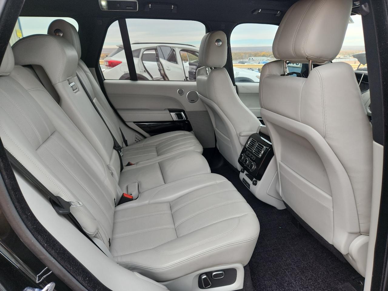 2015 Land Rover Range Rover Hse VIN: SALGS2VF5FA239718 Lot: 93334135