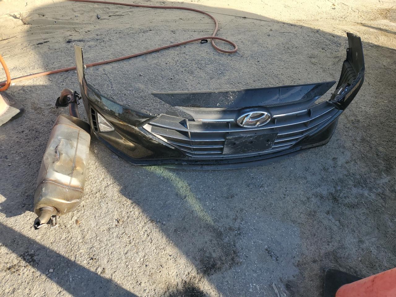 2020 Hyundai Elantra Se VIN: 5NPD74LF0LH593211 Lot: 92646275