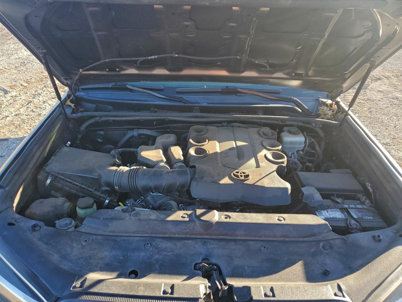 2014 Toyota 4Runner Sr5 VIN: JTEZU5JR5E5071464 Lot: 93744975