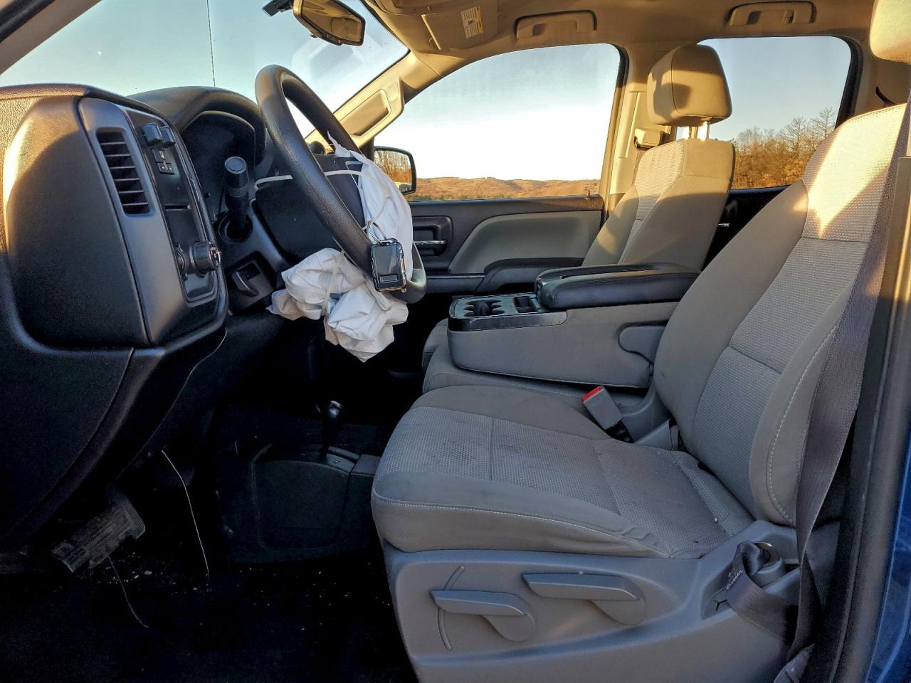 2017 GMC Sierra K1500 VIN: 1GTV2LEC5HZ235201 Lot: 94078975