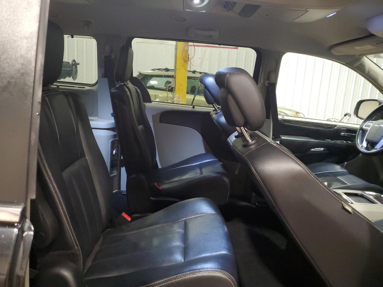 2014 Chrysler Town & Country Touring VIN: 2C4RC1BG4ER449774 Lot: 92010515